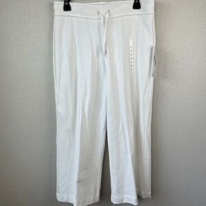 NWT Jones New York Sport Cropped Casual Pants